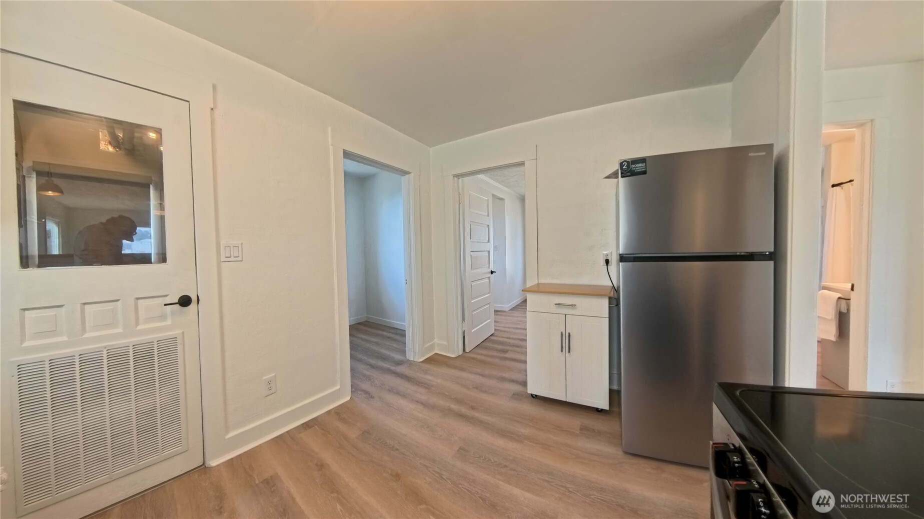 205 E Broadway Street Property Photo 25