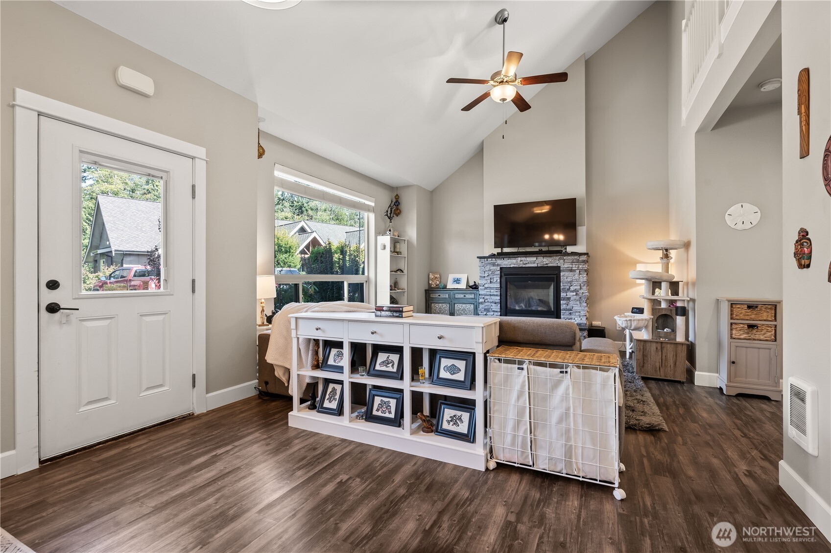 4720 Tidal Way 102 Property Photo 6