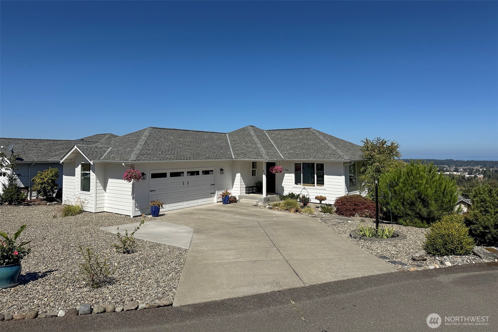 61 Jade Circle Property Photo 5
