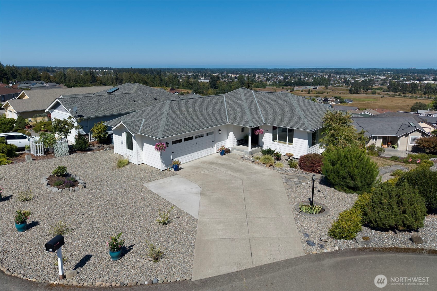61 Jade Circle Property Photo 40
