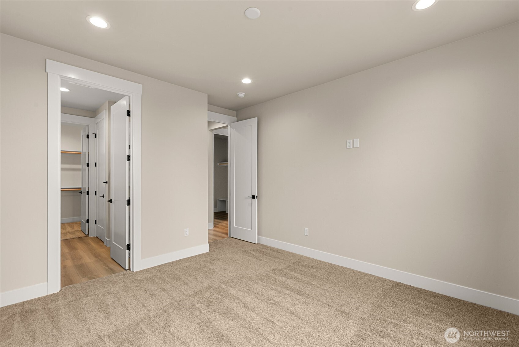 545 S Perry Avenue Property Photo 17