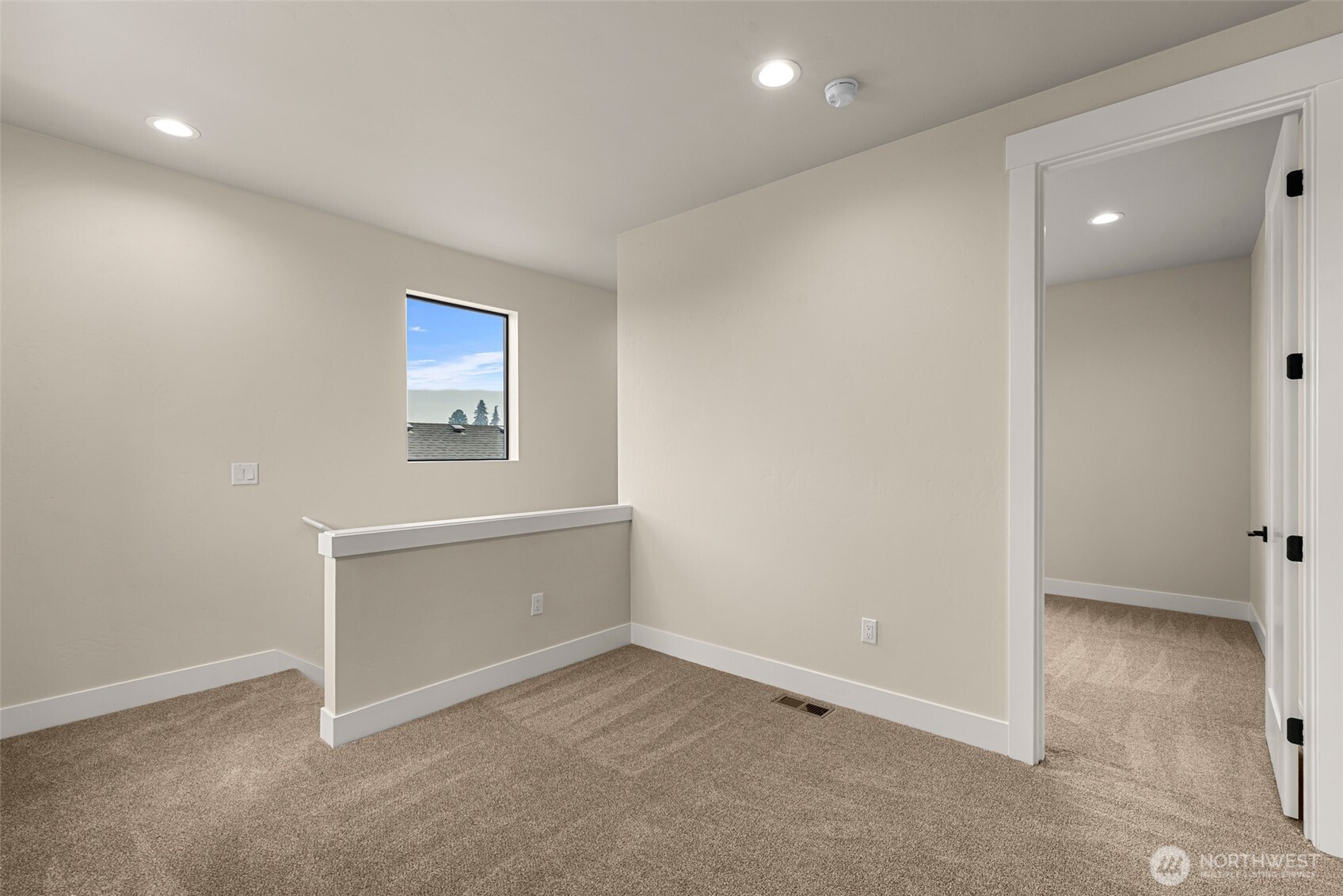 545 S Perry Avenue Property Photo 25
