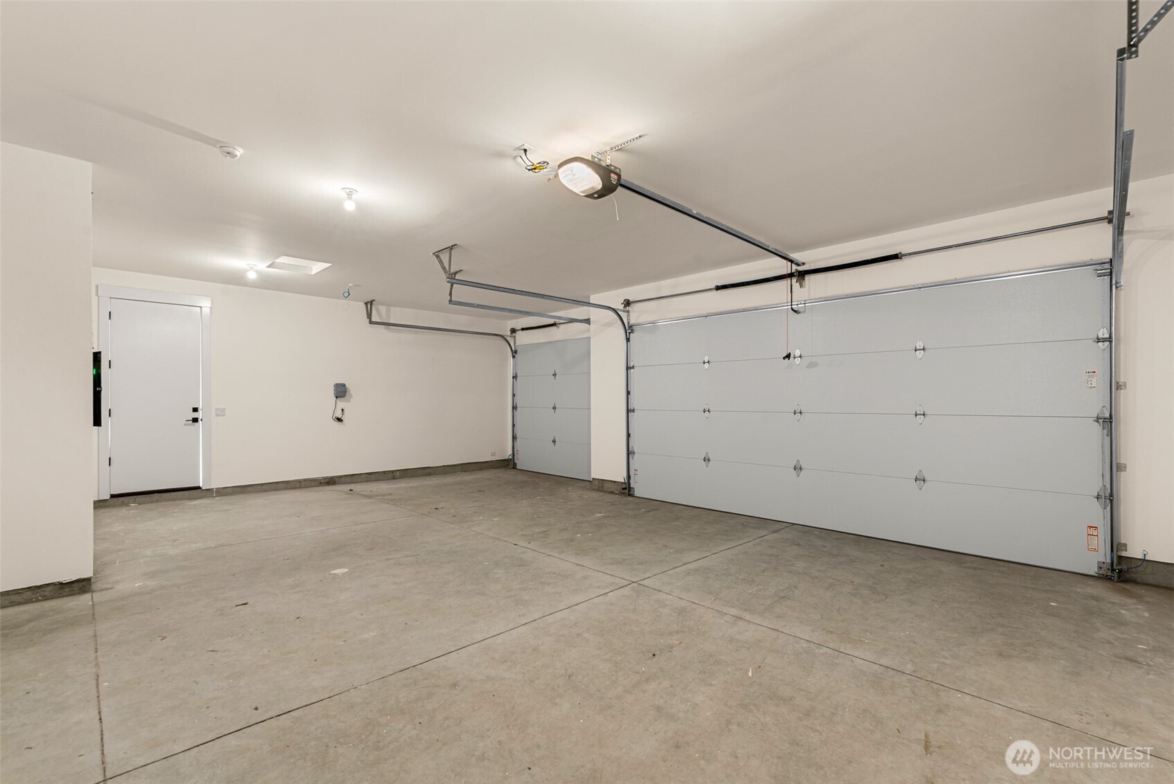545 S Perry Avenue Property Photo 33