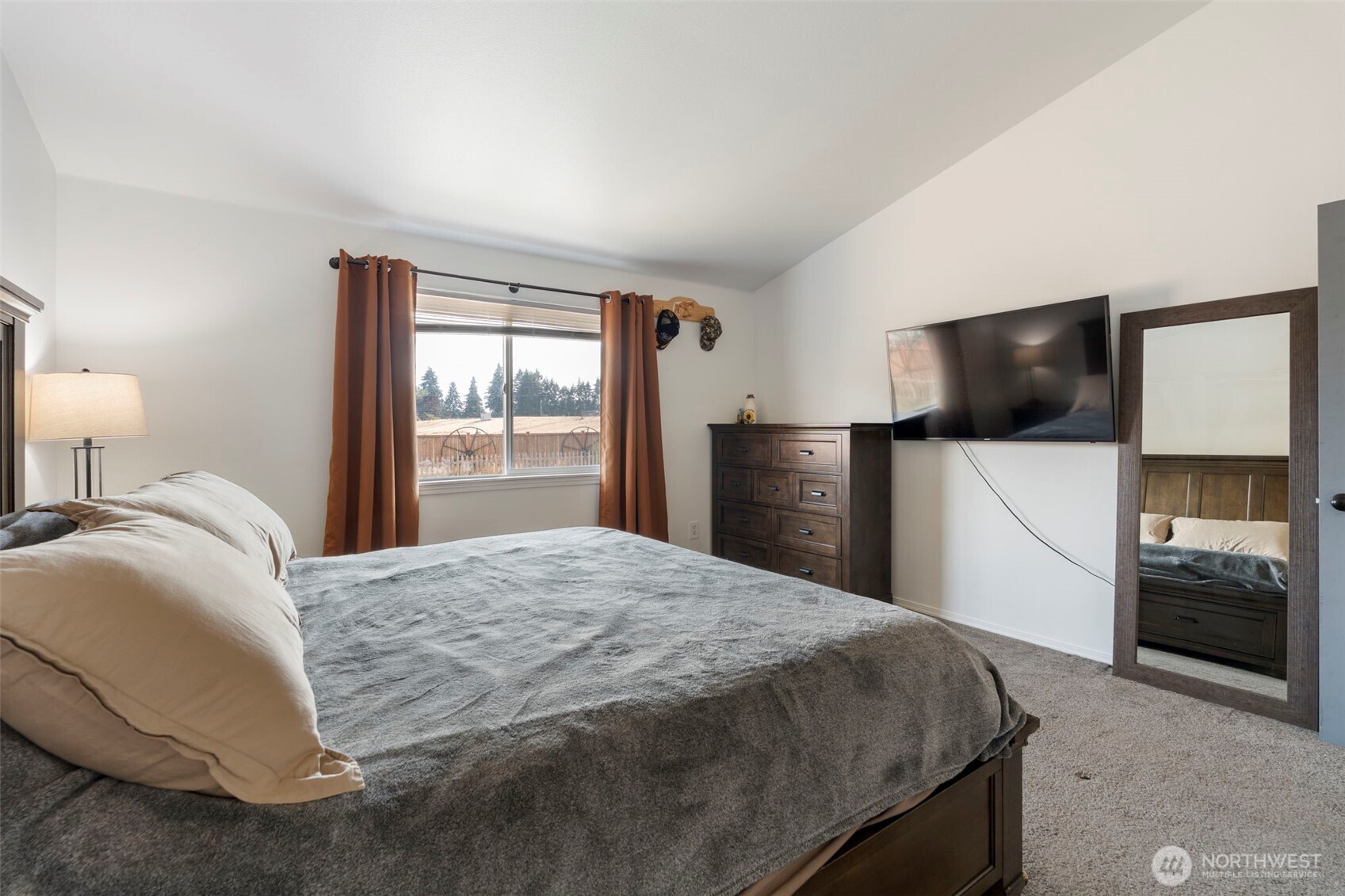 2708 180th Street Property Photo 18