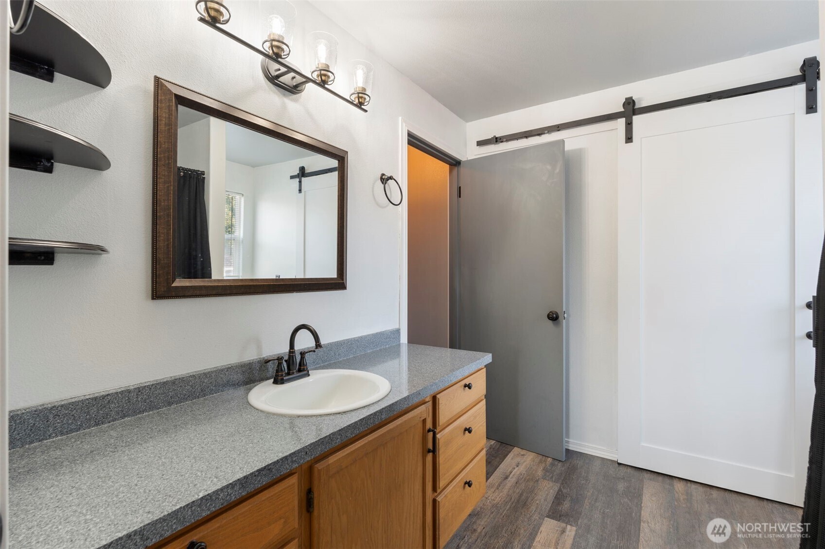 2708 180th Street Property Photo 19