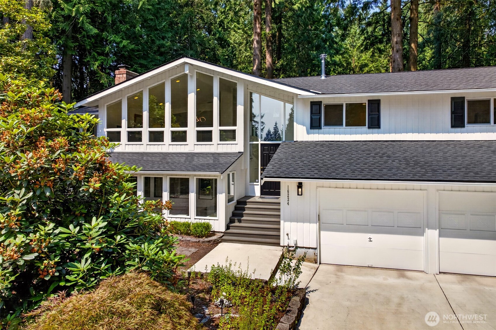 16224 195th Place Property Photo 3