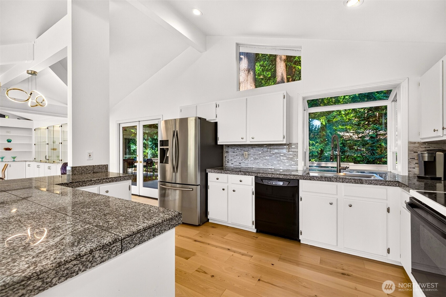 16224 195th Place Property Photo 13