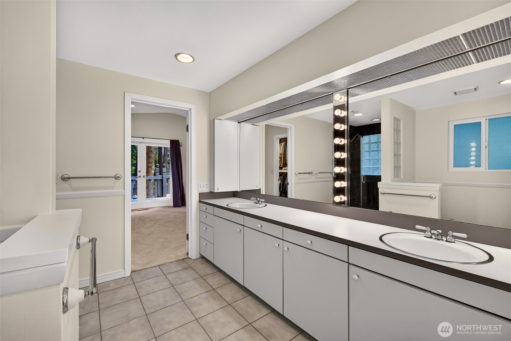 16224 195th Place Property Photo 15