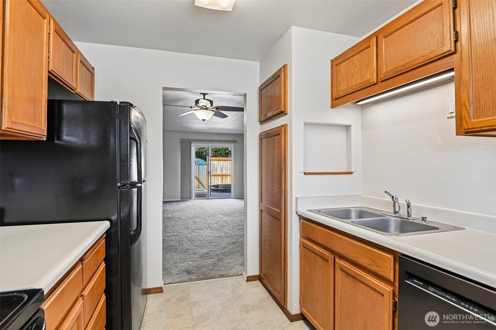 12404 Se 272nd Place A Property Photo 6