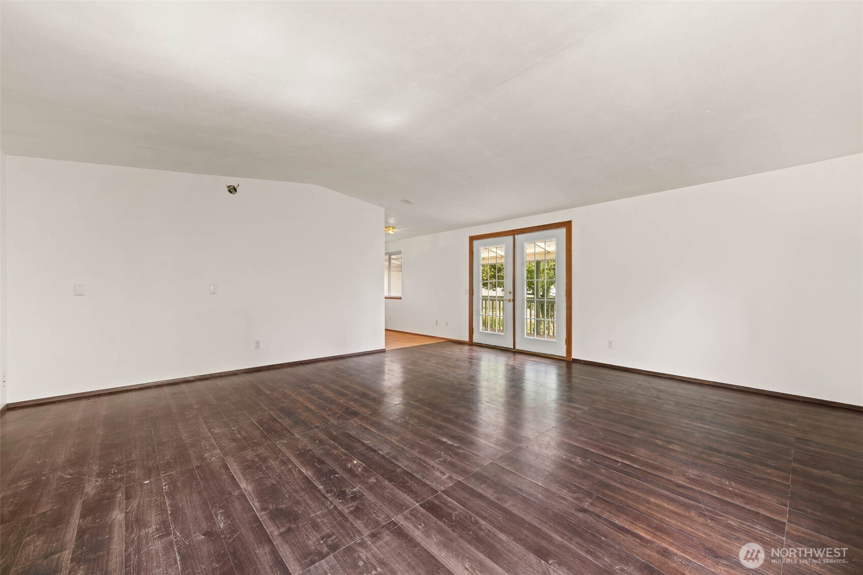 208 W Orchard Street Property Photo 12