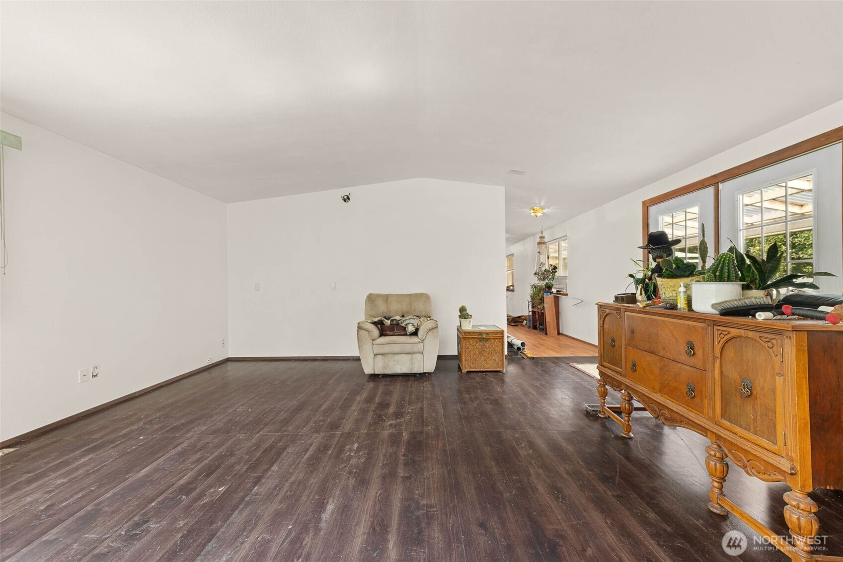 208 W Orchard Street Property Photo 13