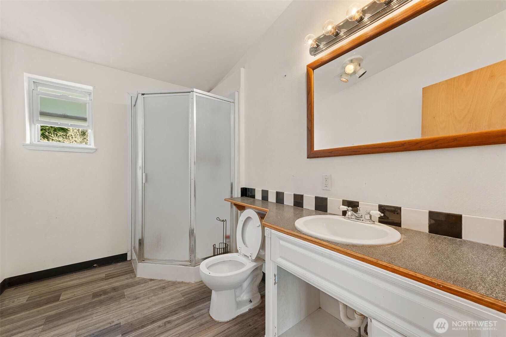 208 W Orchard Street Property Photo 30