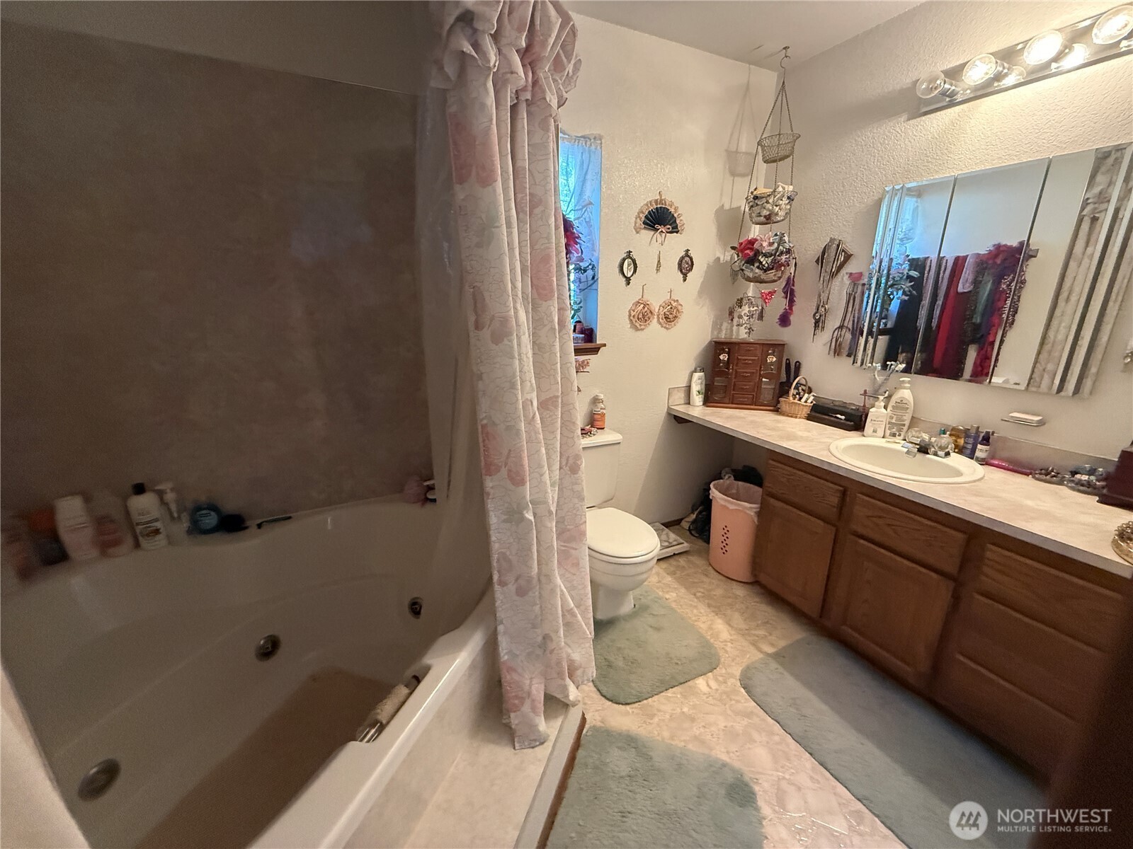 82 Ne Miller Road Property Photo 21