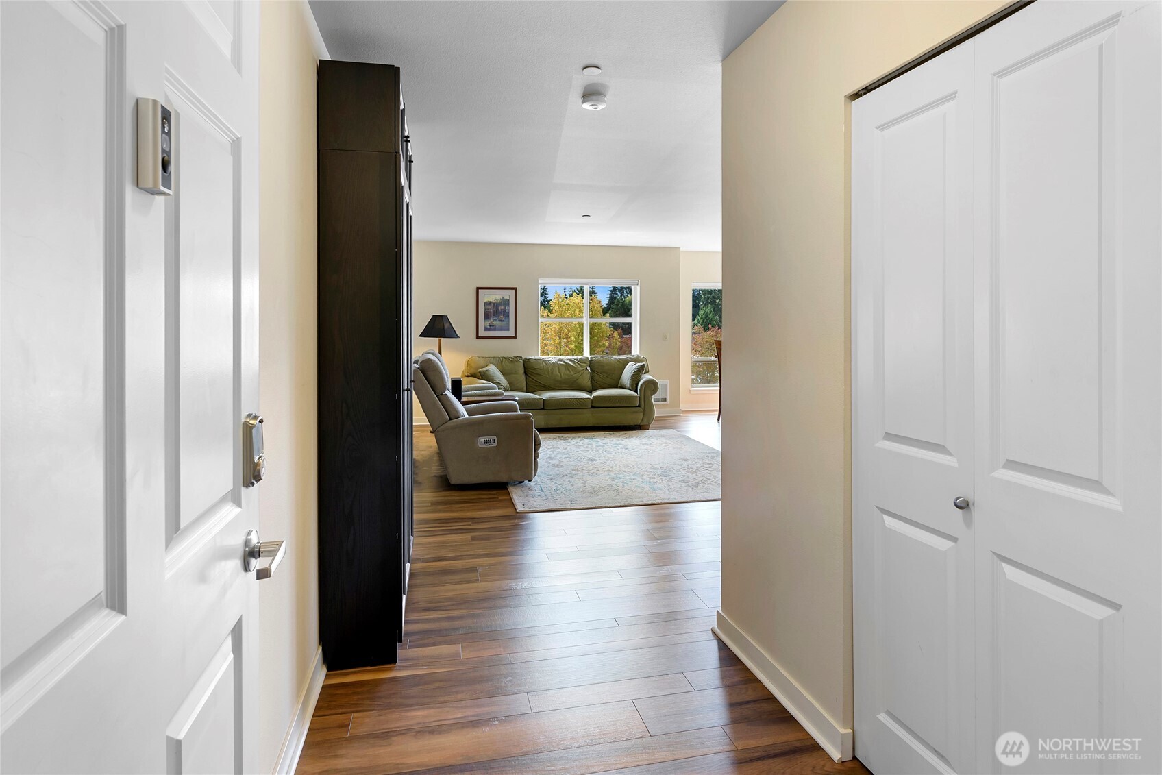 300 High School Road 406 Property Photo 4