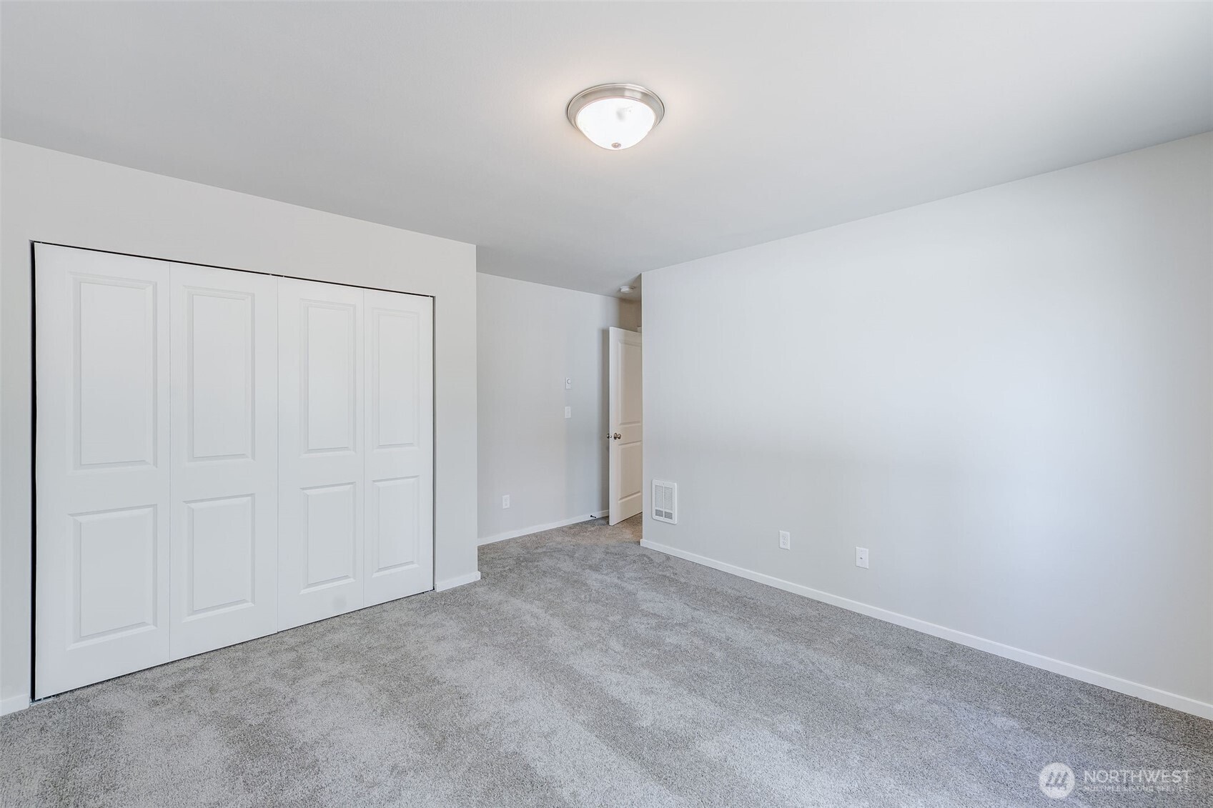 617 N Oak Street Property Photo 19