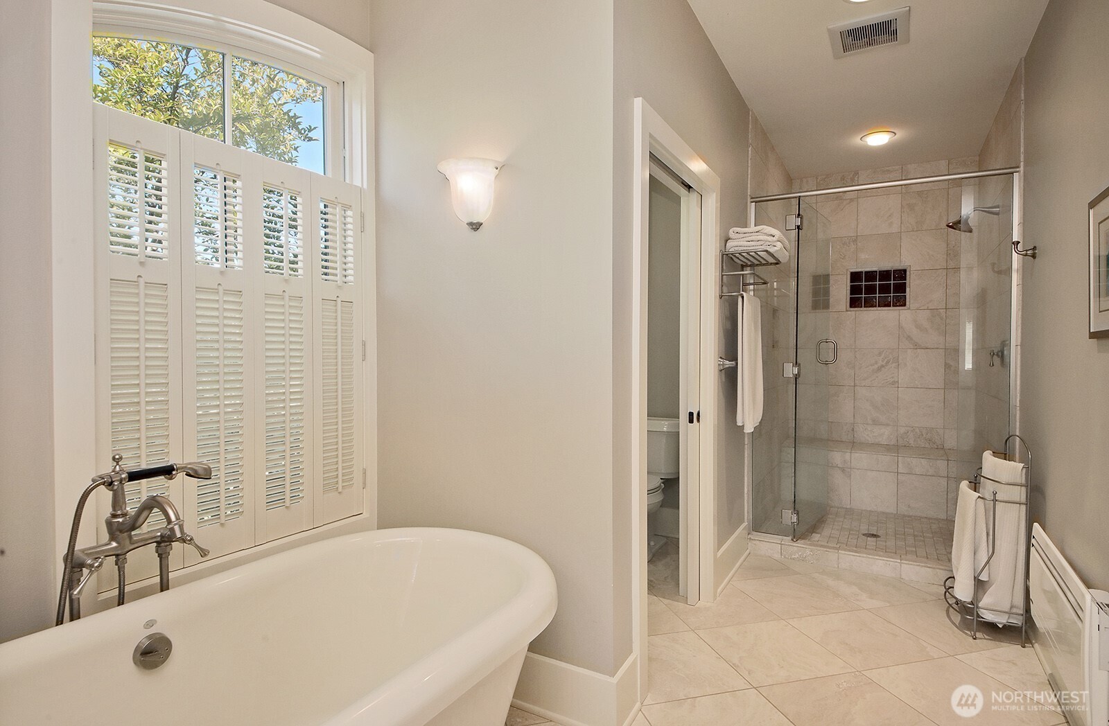 2382 Soundview Drive Property Photo 30