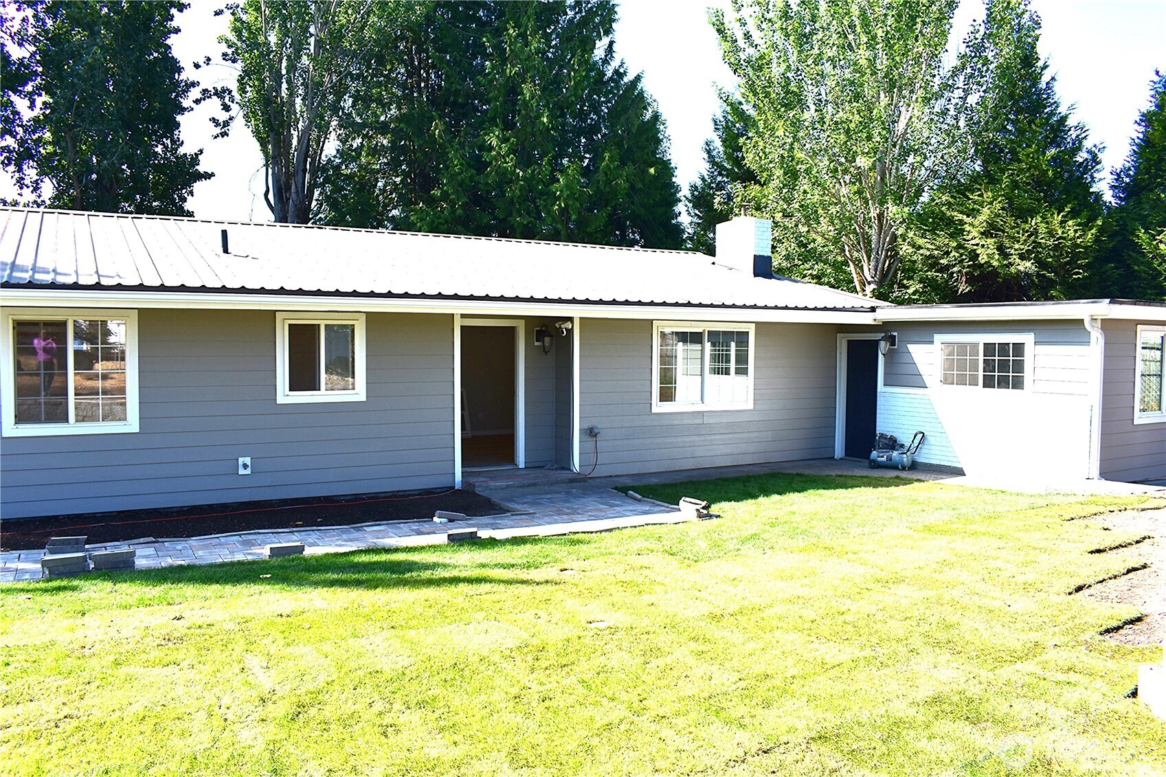 7604 52nd Avenue Property Photo 1