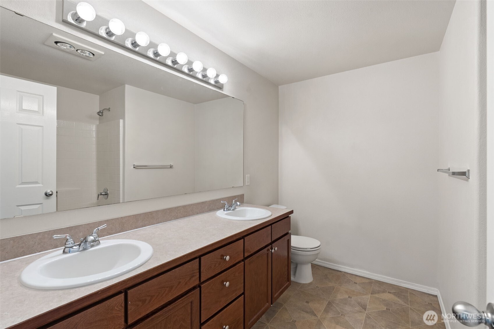 14617 46th Avenue Property Photo 31