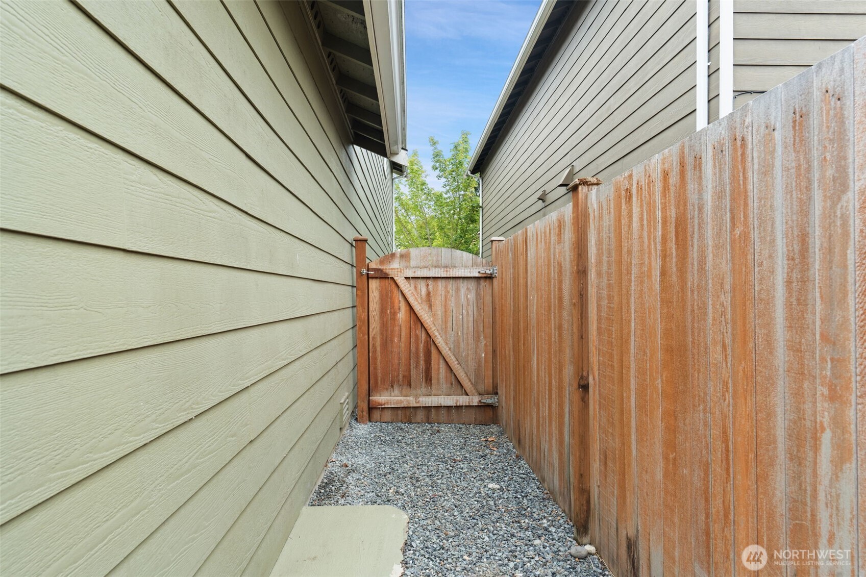 14617 46th Avenue Property Photo 35