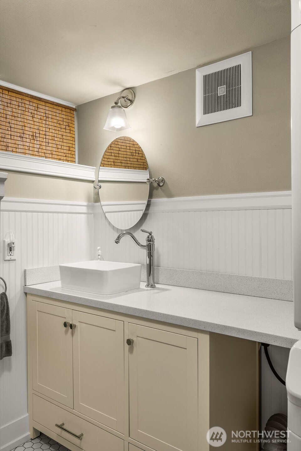 7963 Seward Park Avenue Property Photo 34