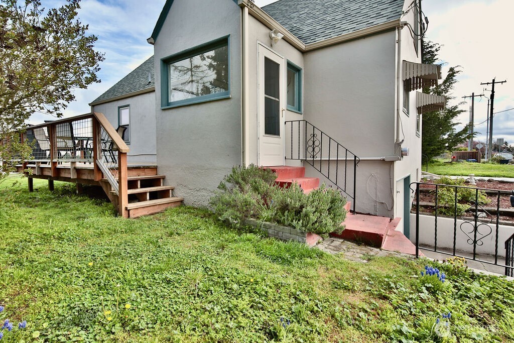 1430 W Hendrickson Road Property Photo 6