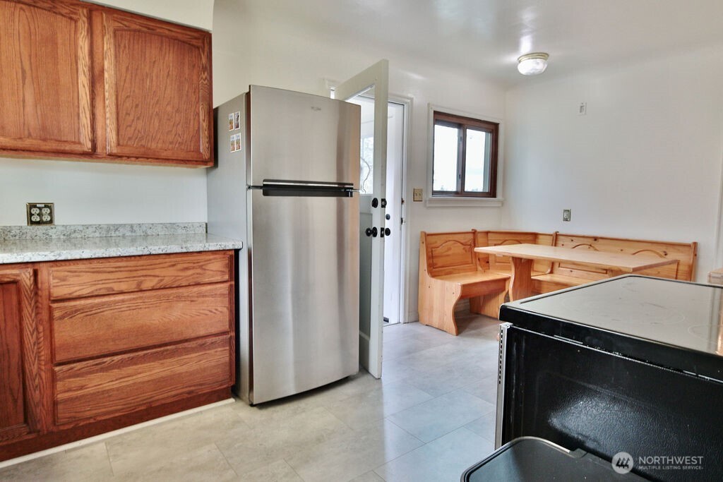 1430 W Hendrickson Road Property Photo 14