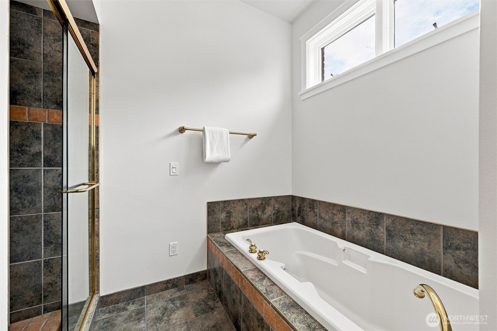 1010 Mill Avenue 302 Property Photo 14