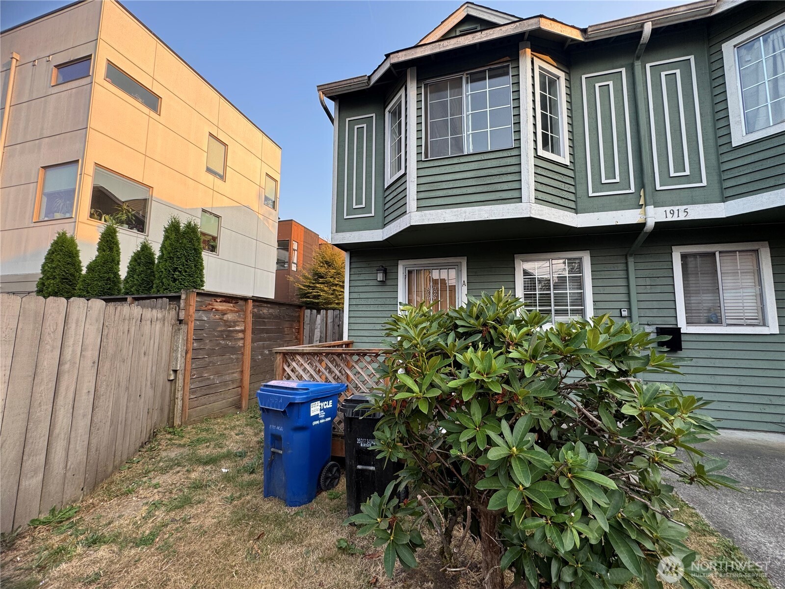 1915 E Spruce Street A Property Photo 2