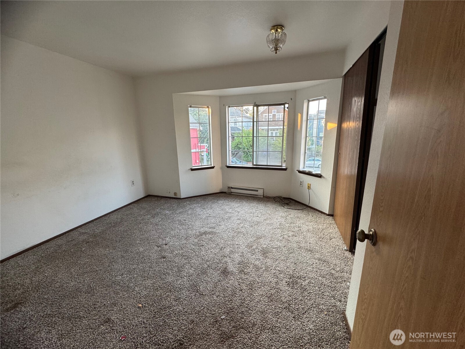 1915 E Spruce Street A Property Photo 8