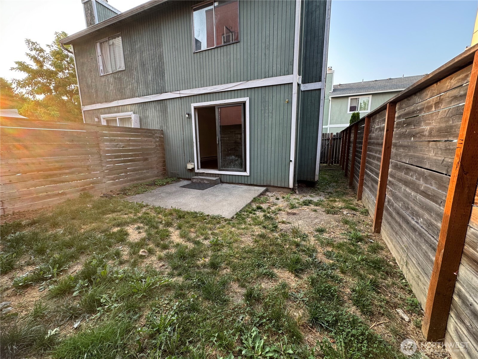 1915 E Spruce Street A Property Photo 16