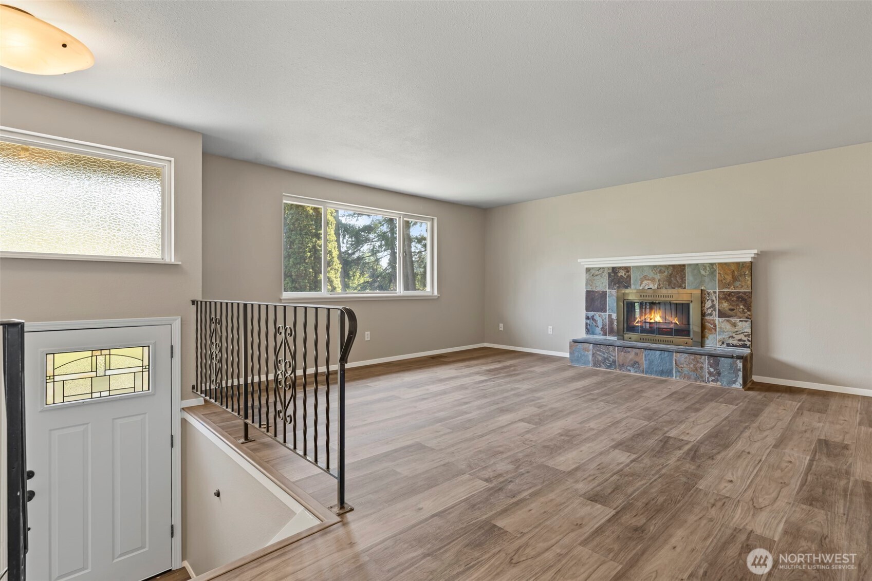 18922 9th Avenue Ct Property Photo 3