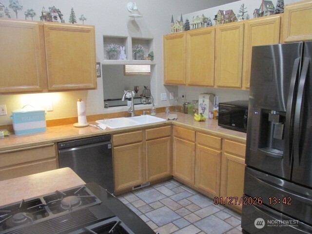 9237 Applegate Loop Property Photo 5
