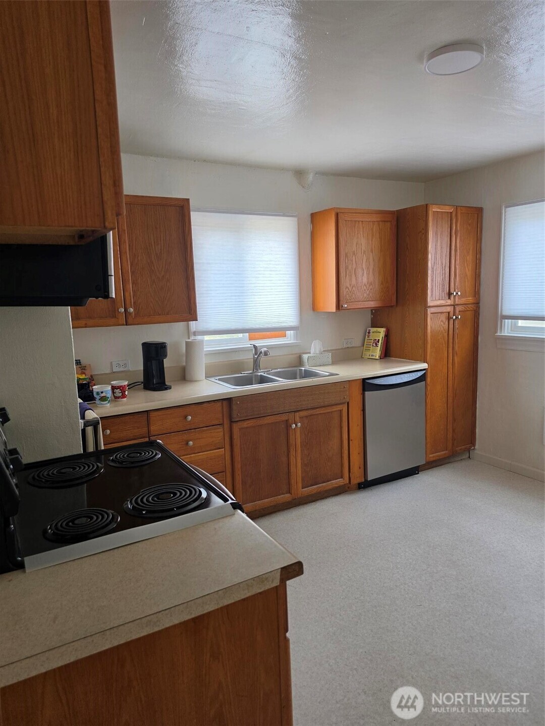 1720 Snyder Avenue Property Photo 13
