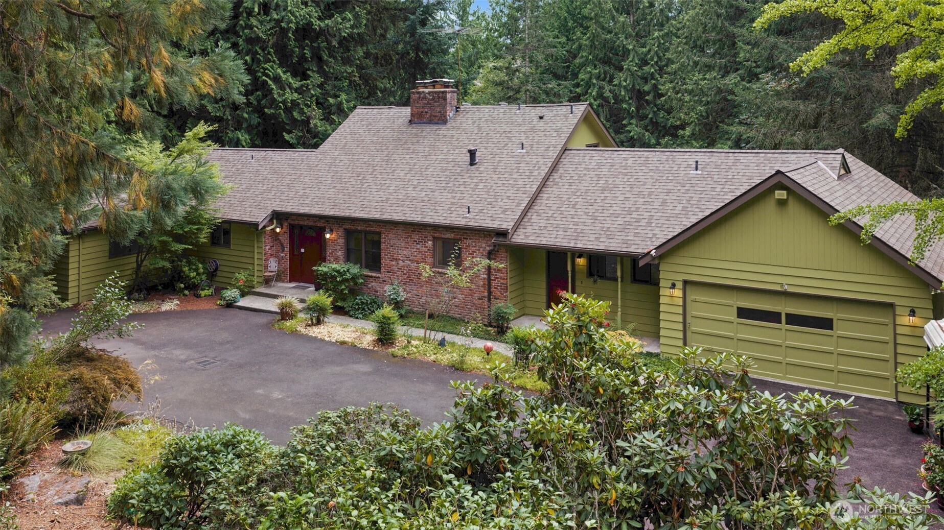 25235 Se Mirrormont Drive Property Photo 2