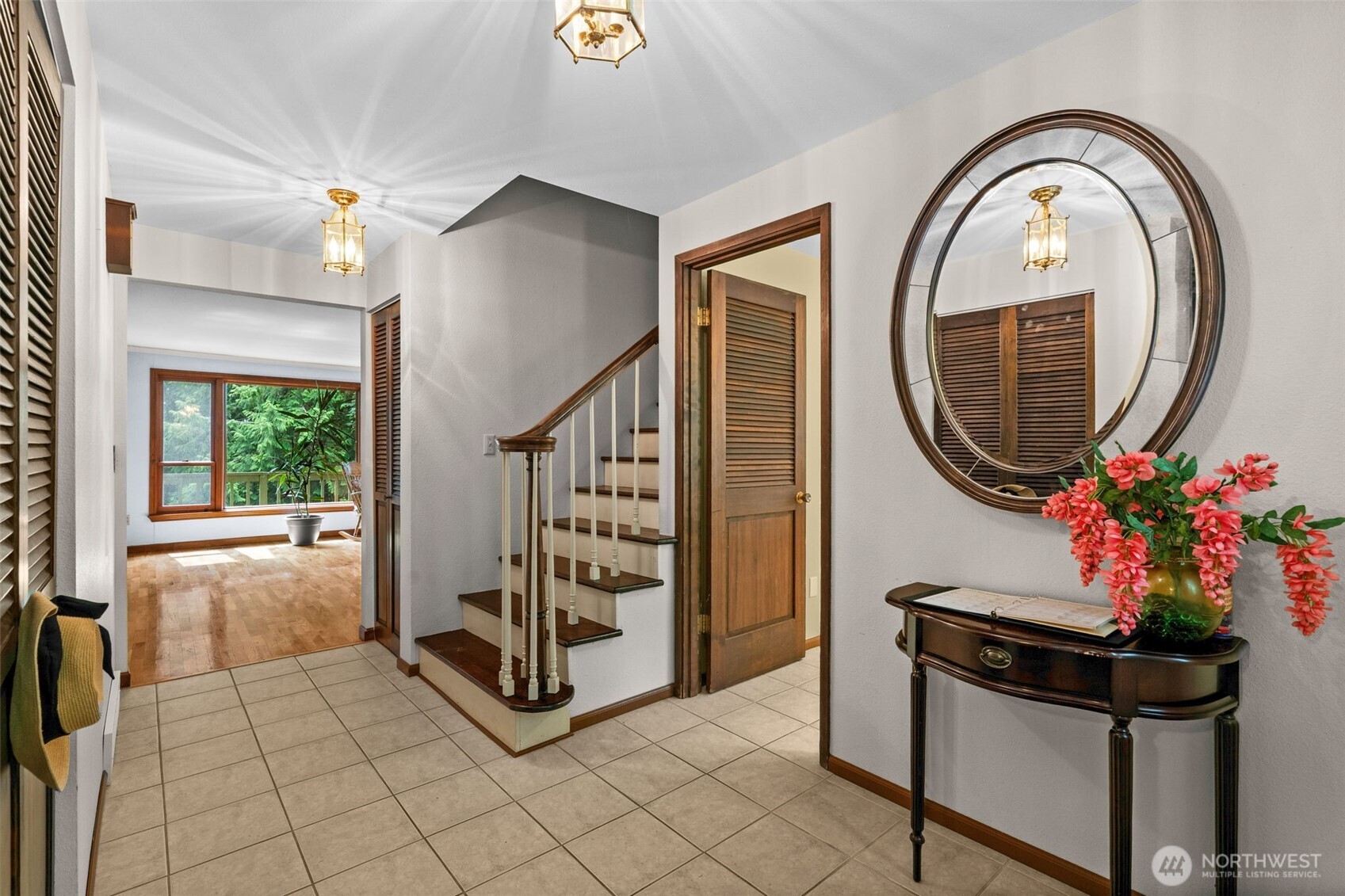25235 Se Mirrormont Drive Property Photo 7