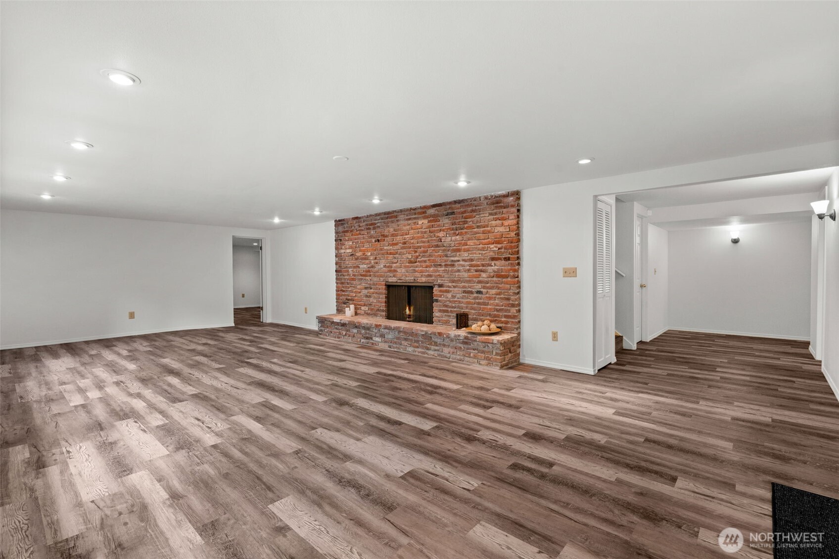 25235 Se Mirrormont Drive Property Photo 30