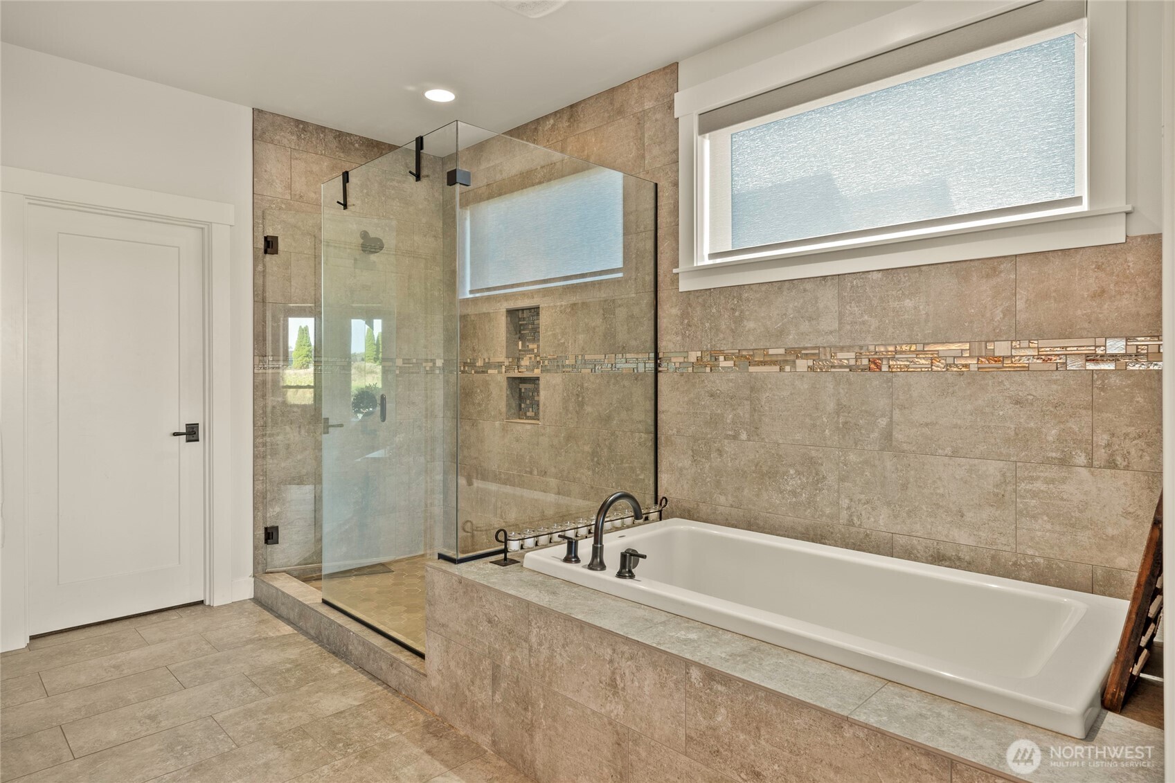 8648 Ashbury Court Property Photo 25