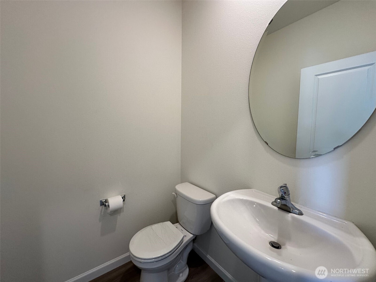 6319 121st Ave E Property Photo 9