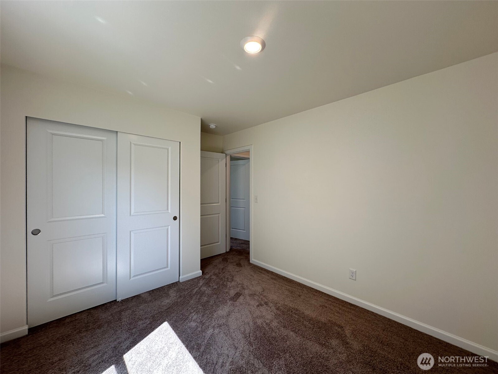 6319 121st Ave E Property Photo 16