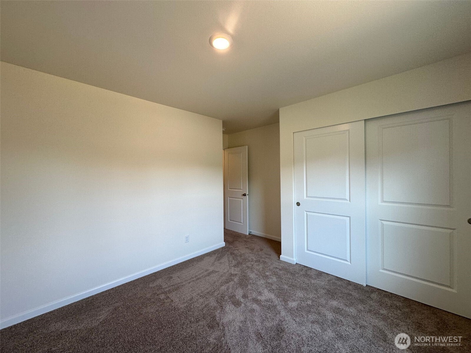 6319 121st Ave E Property Photo 18