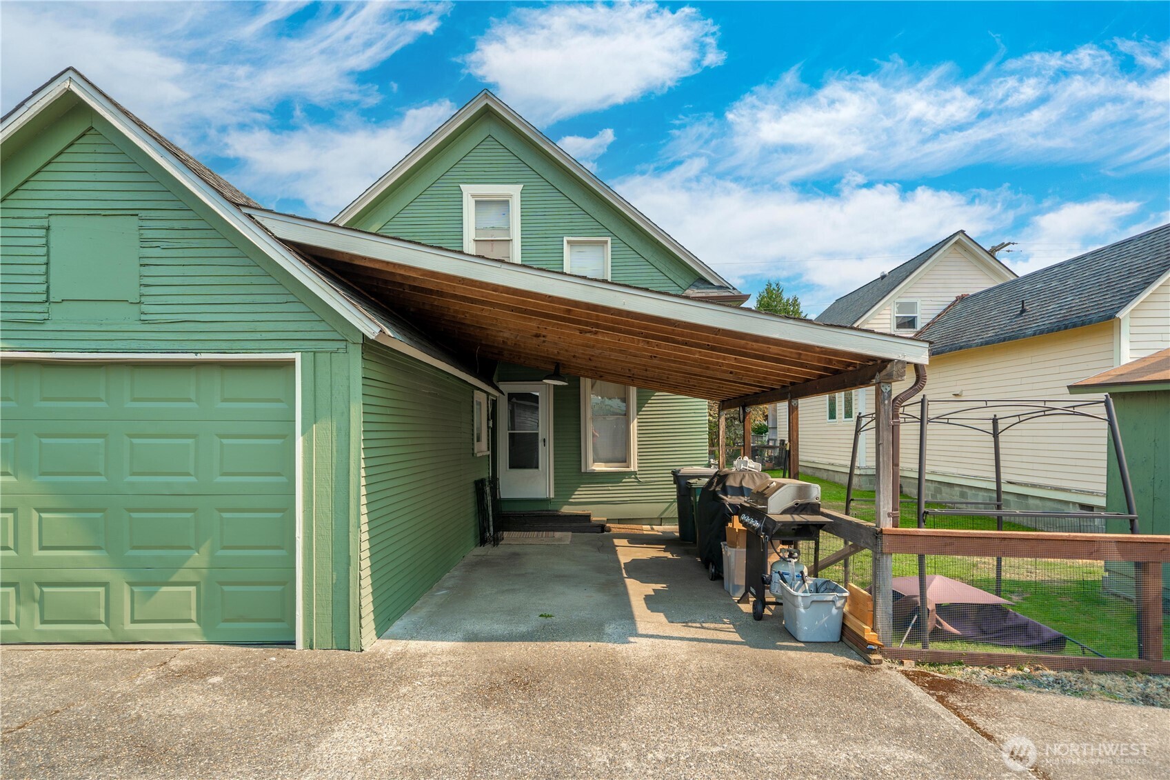 246 4th Avenue Property Photo 18