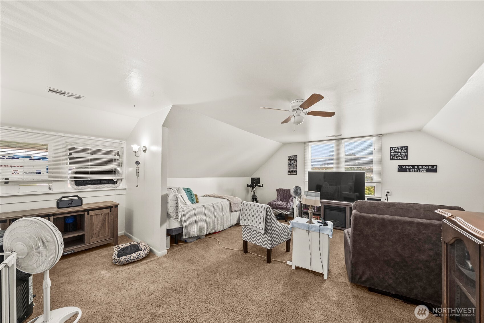 246 4th Avenue Property Photo 19