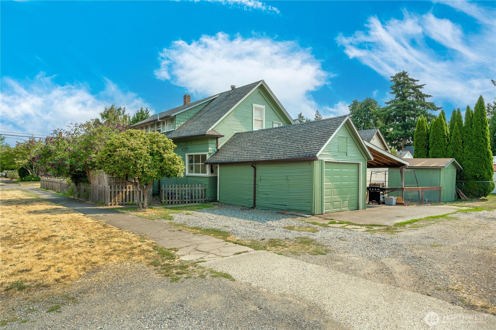246 4th Avenue Property Photo 28