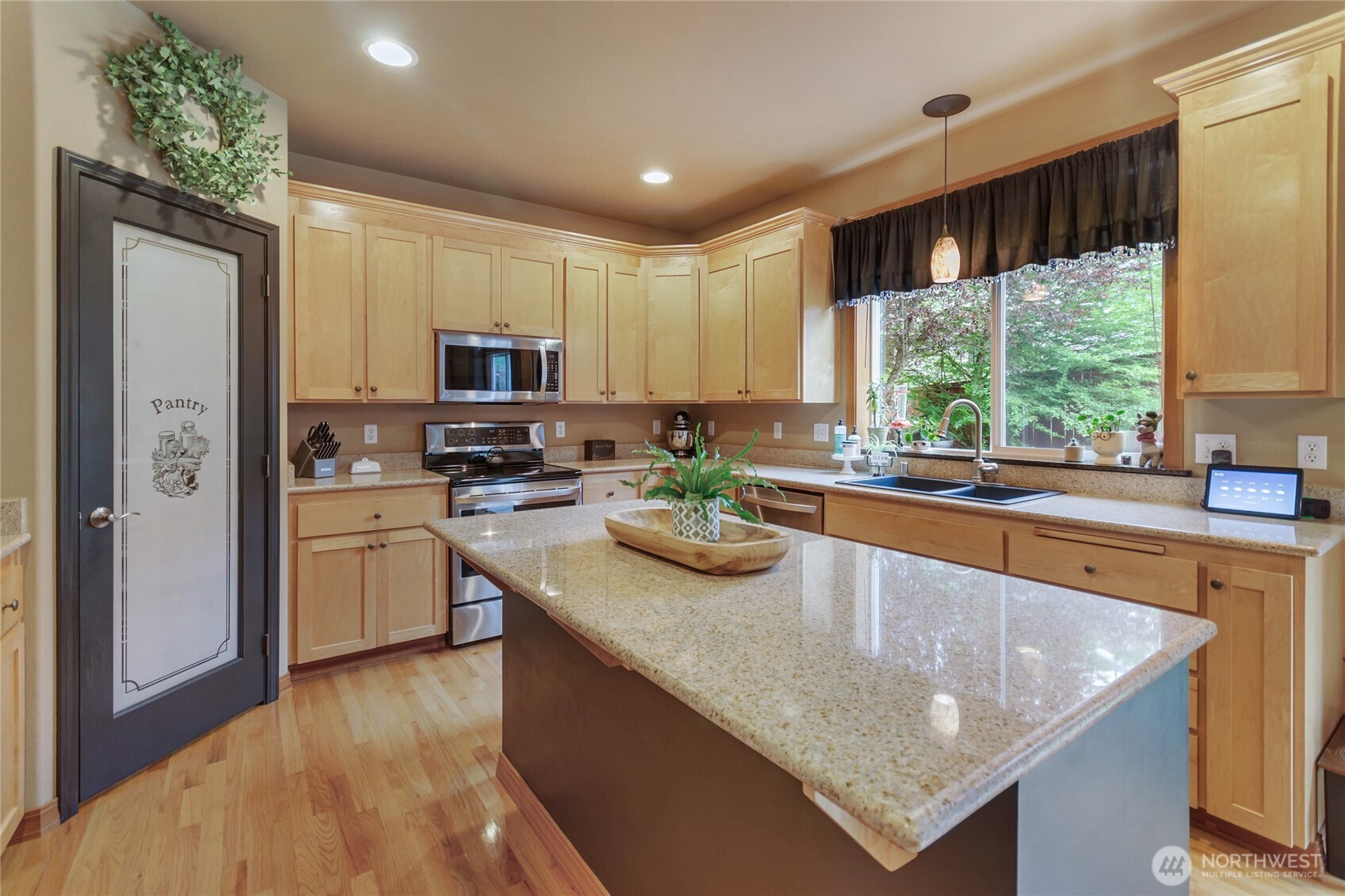 11821 184th Street Property Photo 9
