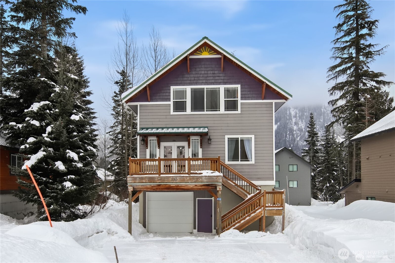 330 Keechelus Drive Property Photo 2
