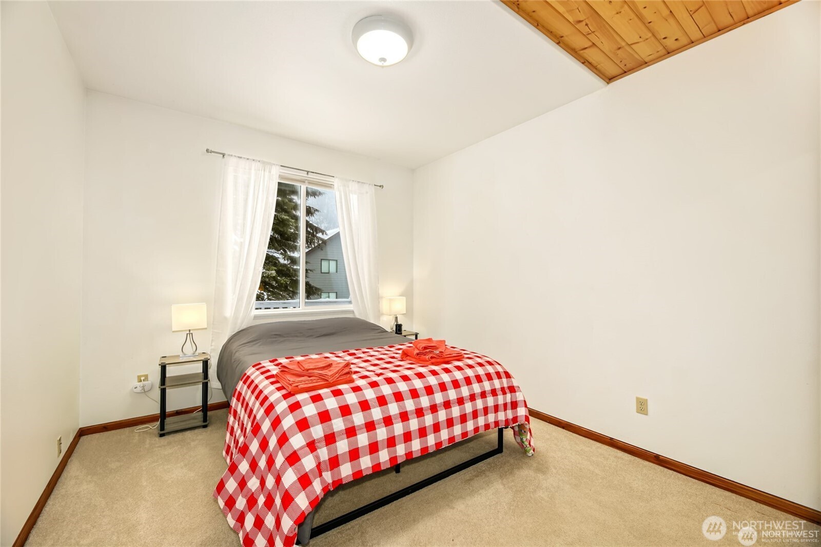 330 Keechelus Drive Property Photo 9