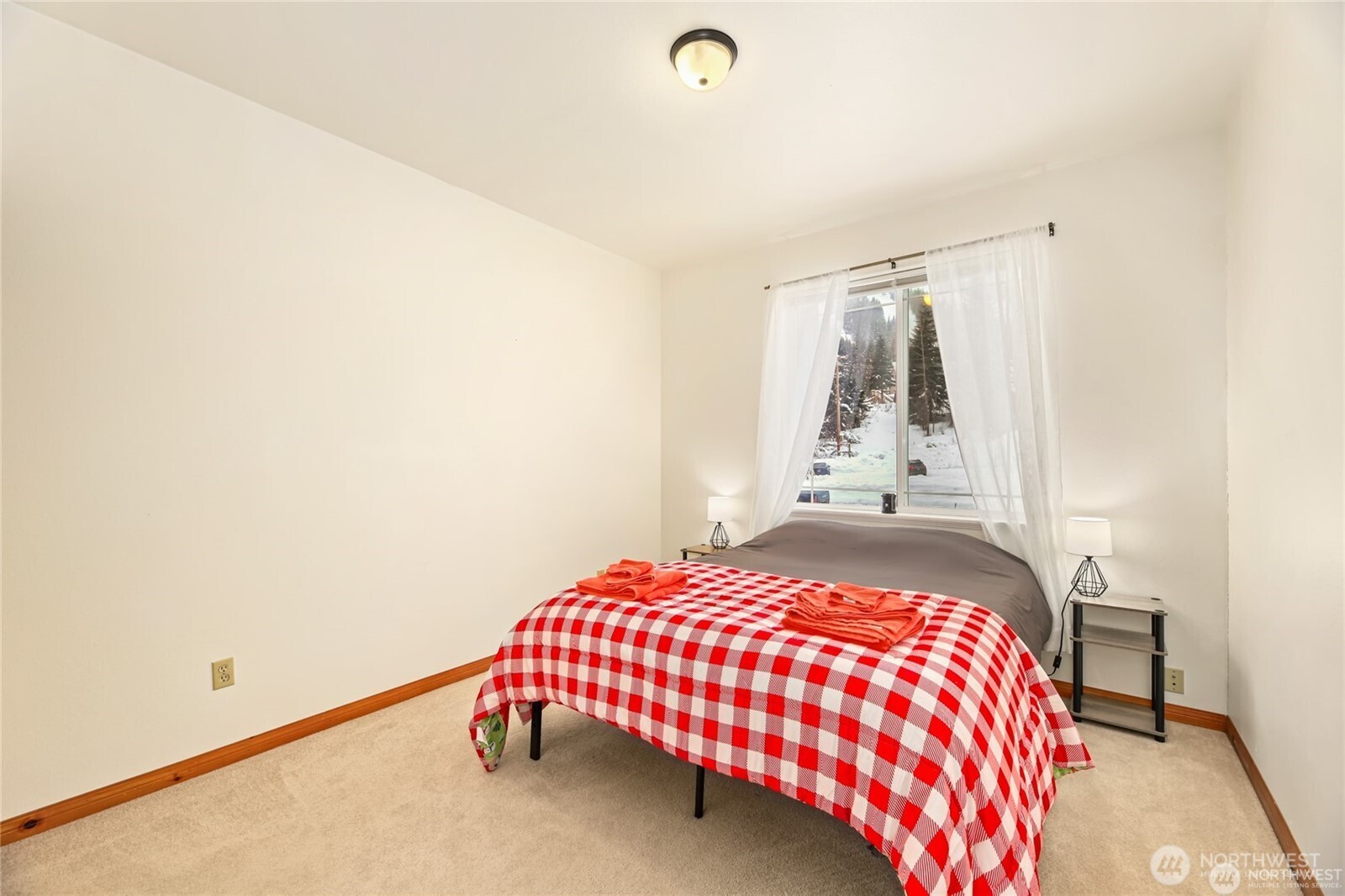 330 Keechelus Drive Property Photo 11