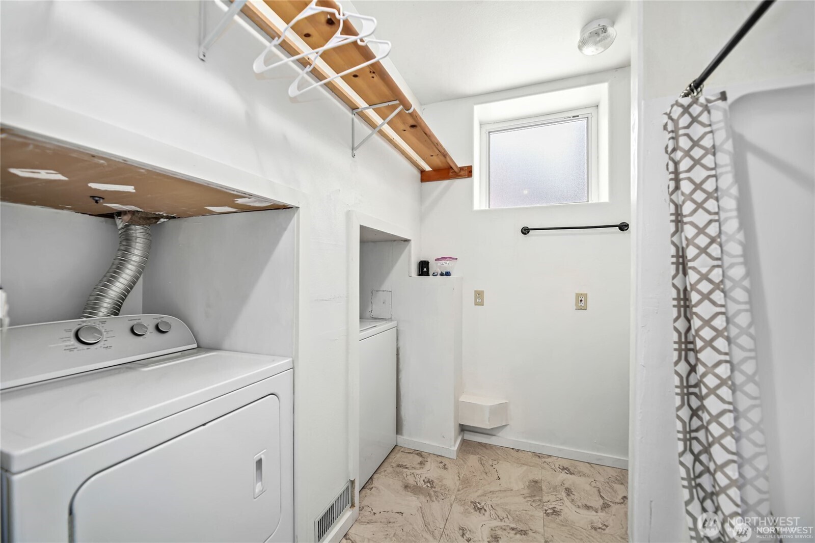 330 Keechelus Drive Property Photo 25