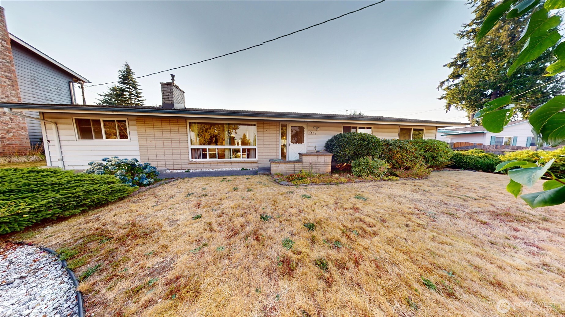 7828 Highland Drive Property Photo 2