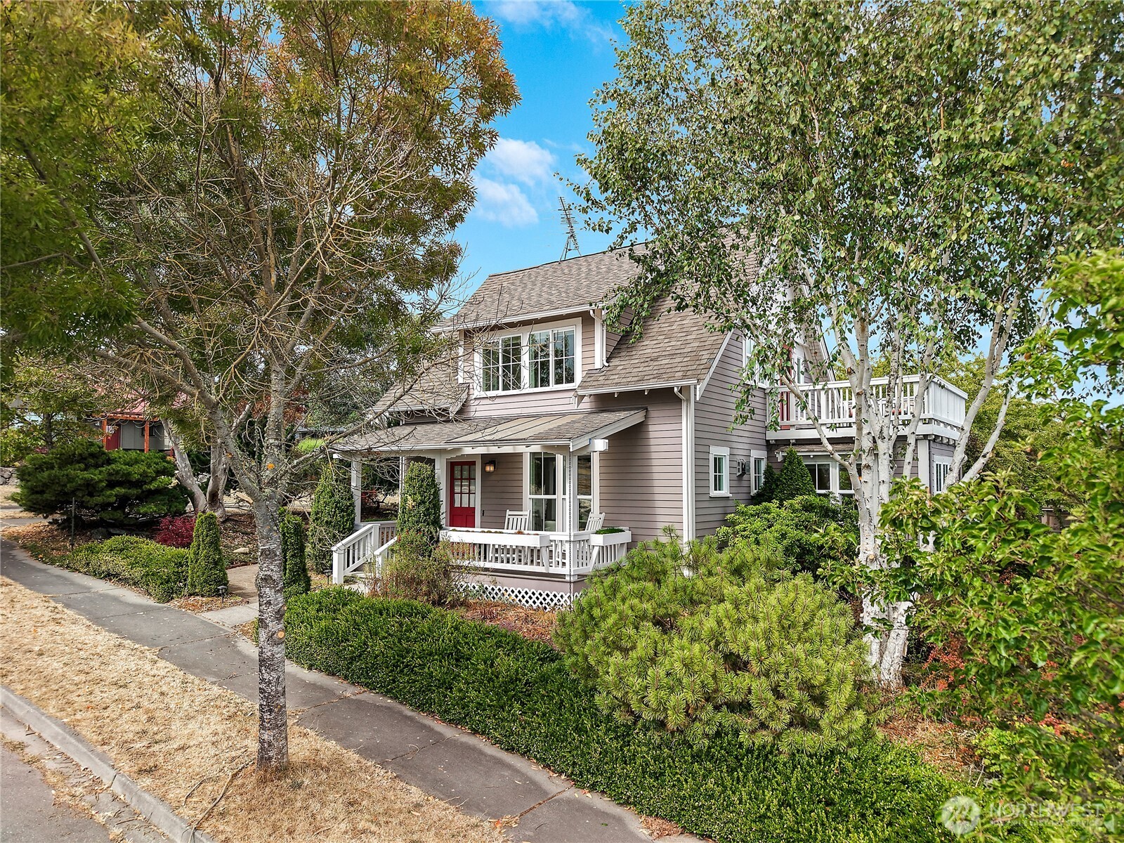 762 29th Street Property Photo 1